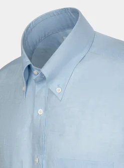 Camicia classic fit comoda in puro lino con collo button down