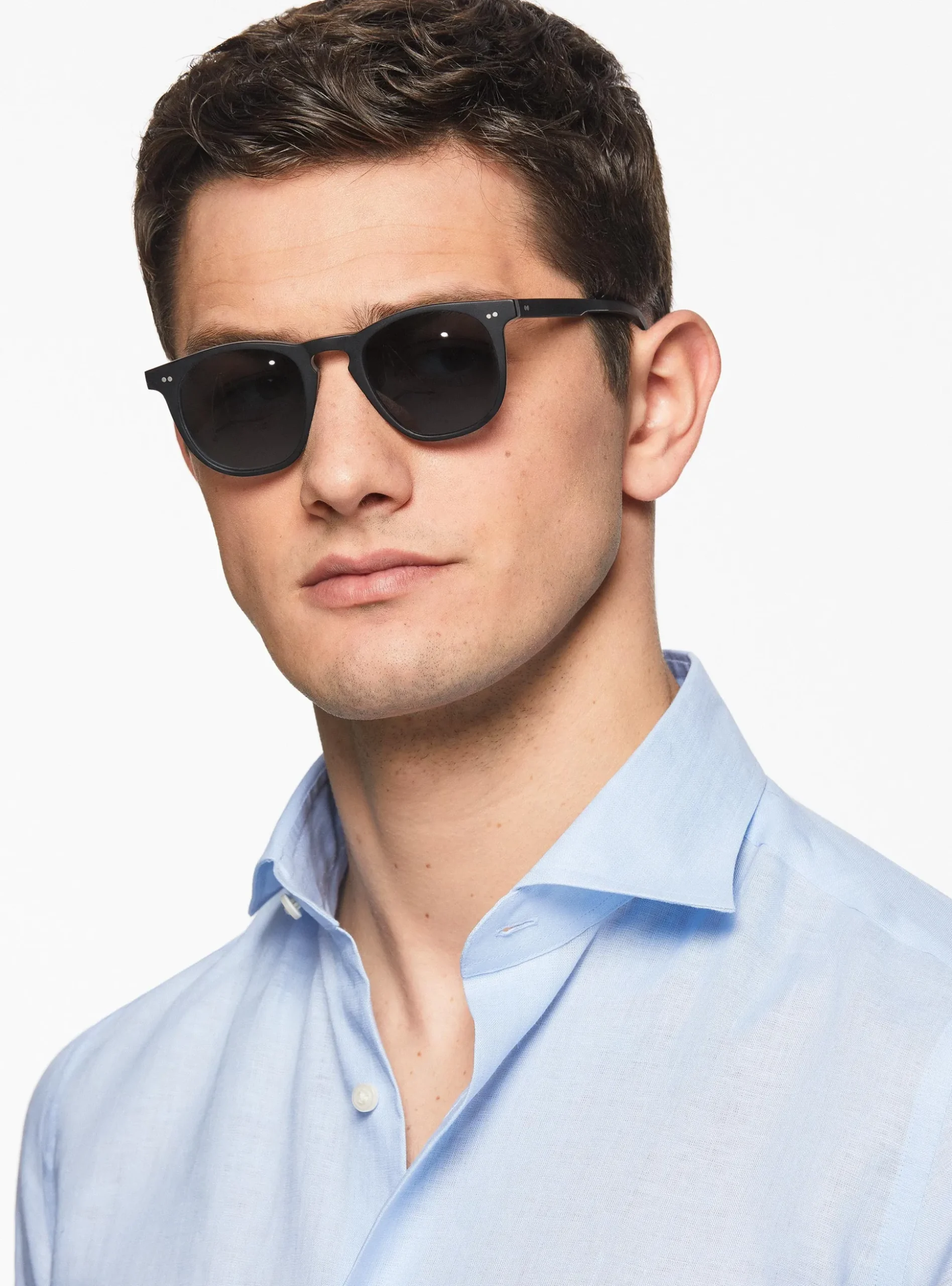 Camicia in puro lino con collo semi francese