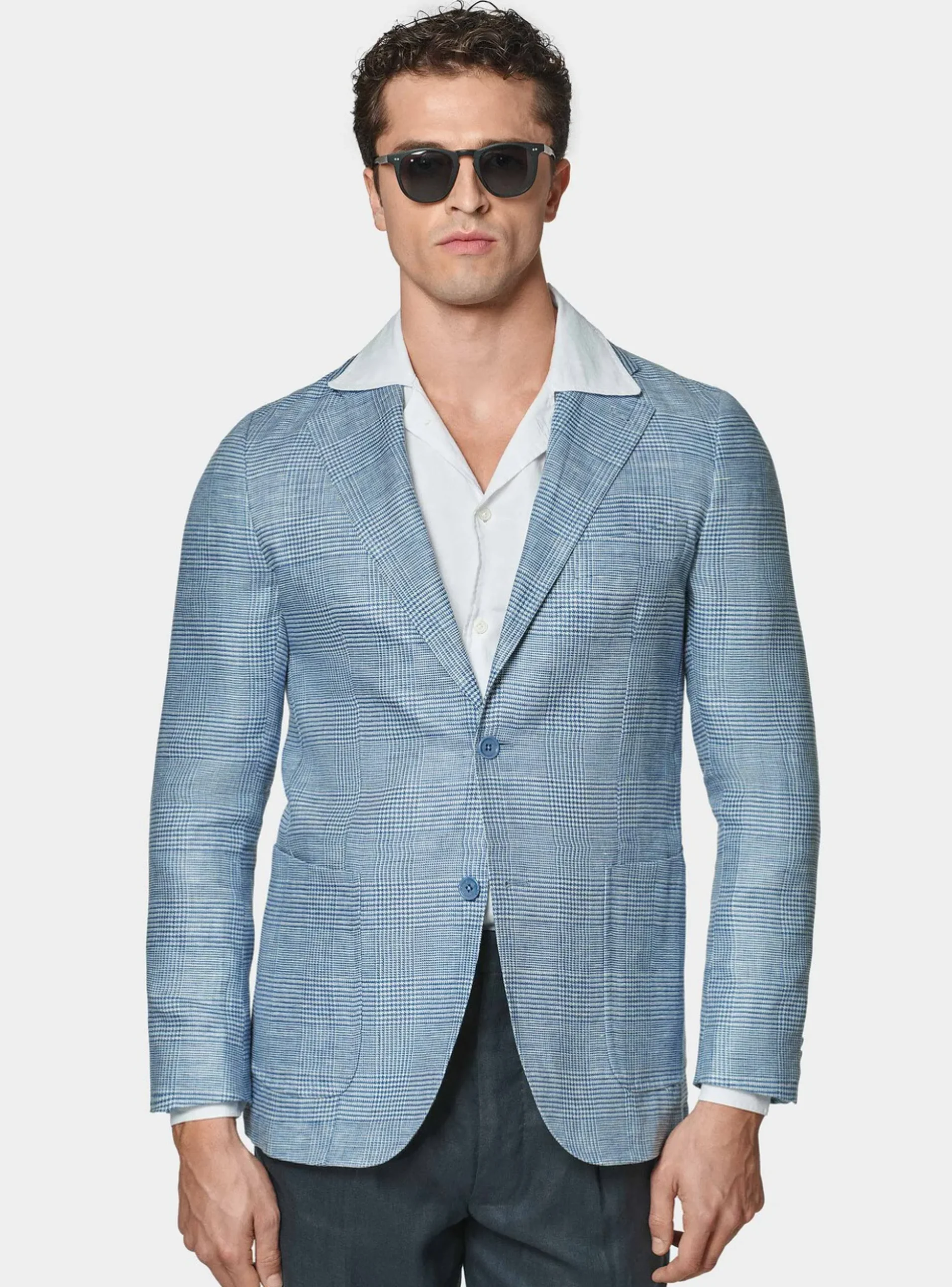 Glamour and tailoring