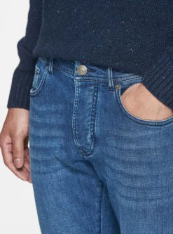 Jeans tinto in filo