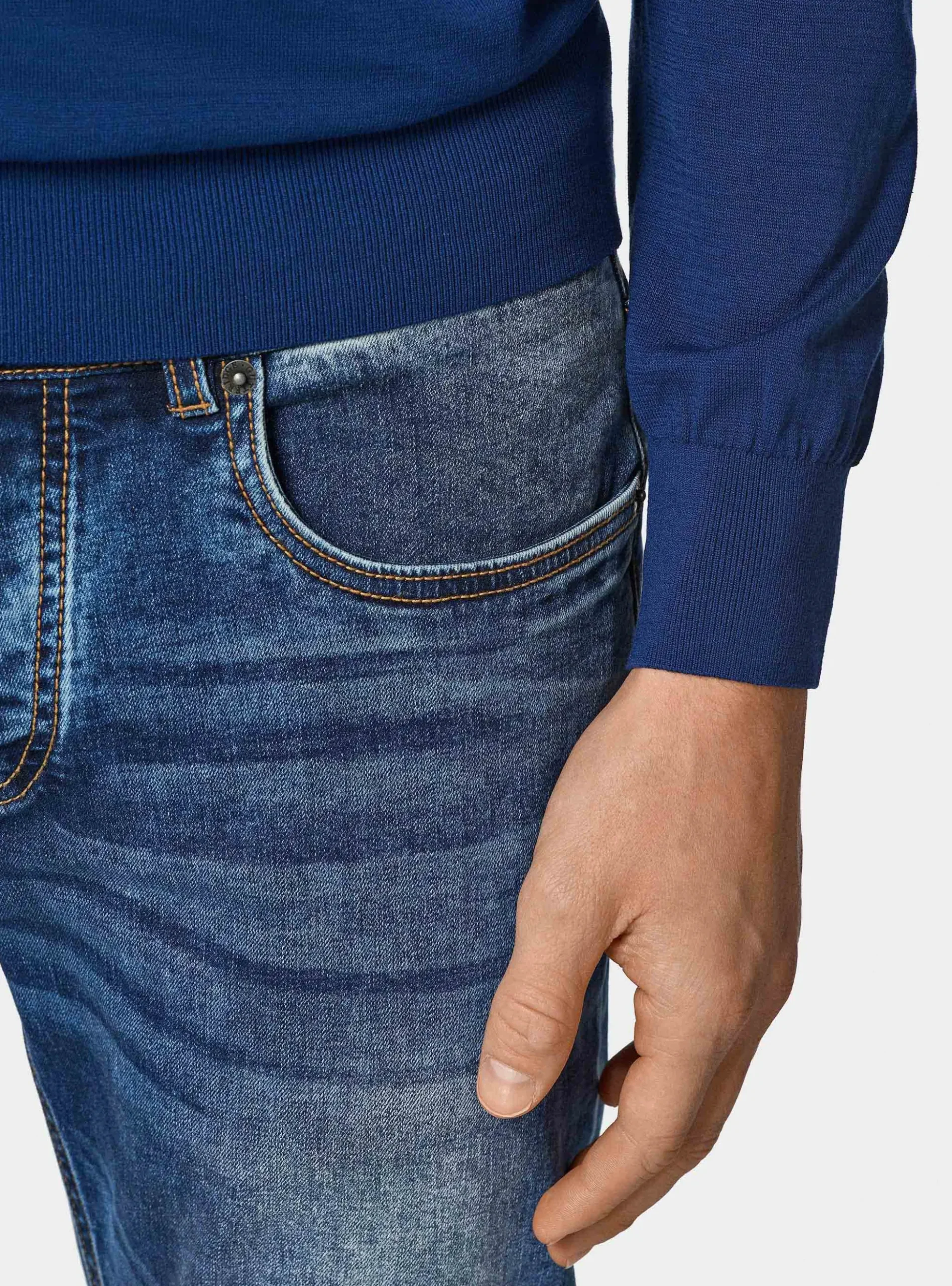 Maglia girocollo in cotone e seta