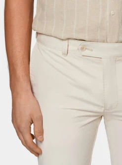 Pantaloni chino slim fit in cotone twill