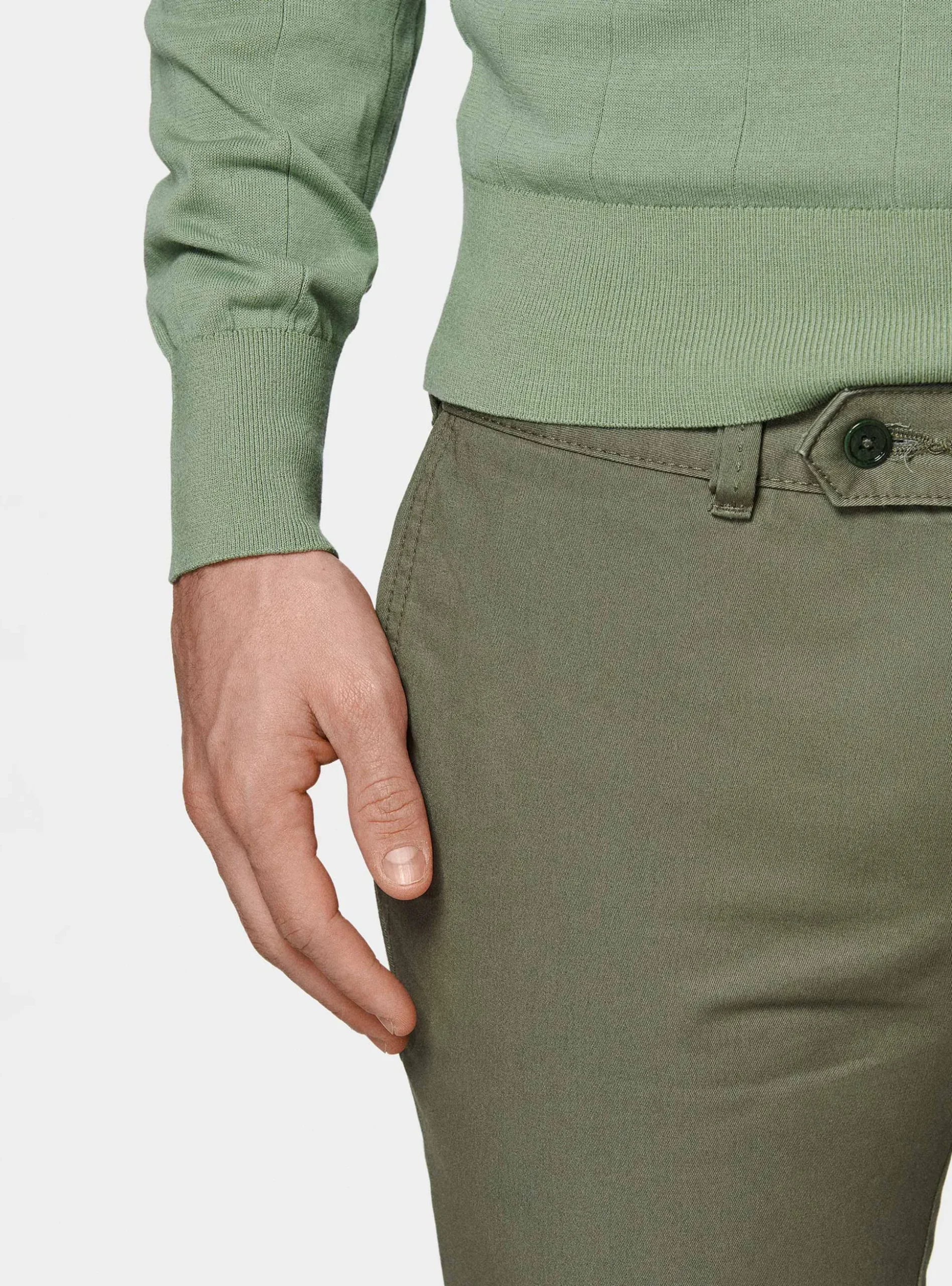 Pantaloni chino slim fit in cotone twill