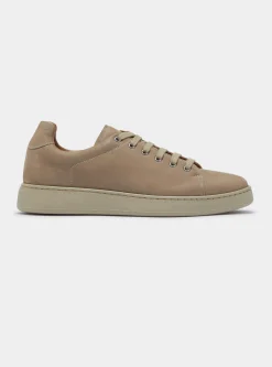 Sneakers in nabuk